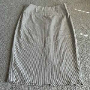 Sele Skirt Gray Women's Size 5/6 Striped Zipper Style # MBG37561 Womens Business